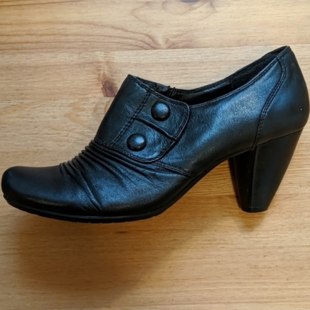 Baretraps Booties